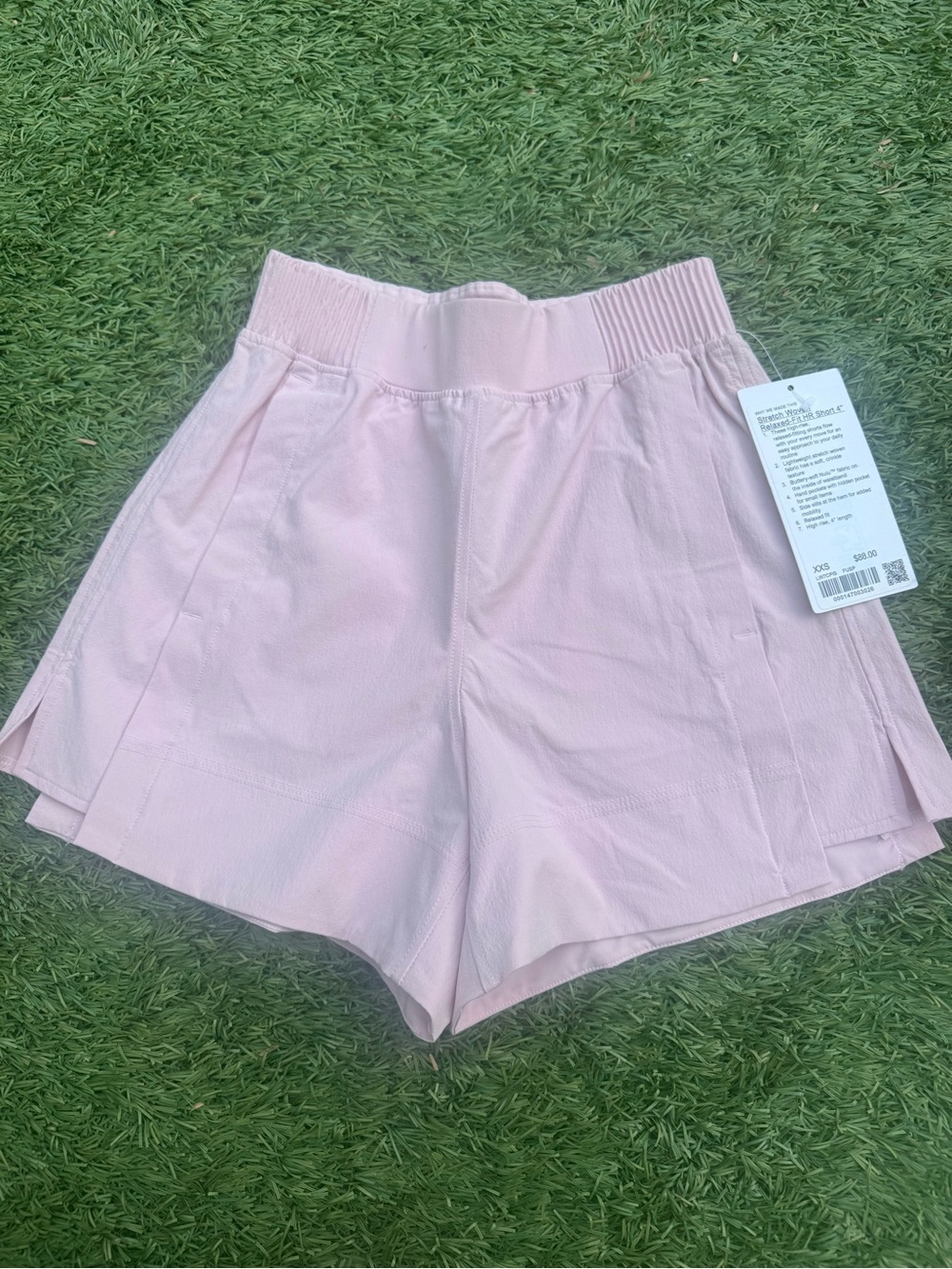 Lululemon Women’s Pink Elastic-Waist Shorts